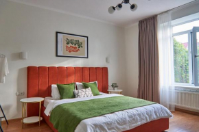 Best Apartments on Kyryla & Mefodia